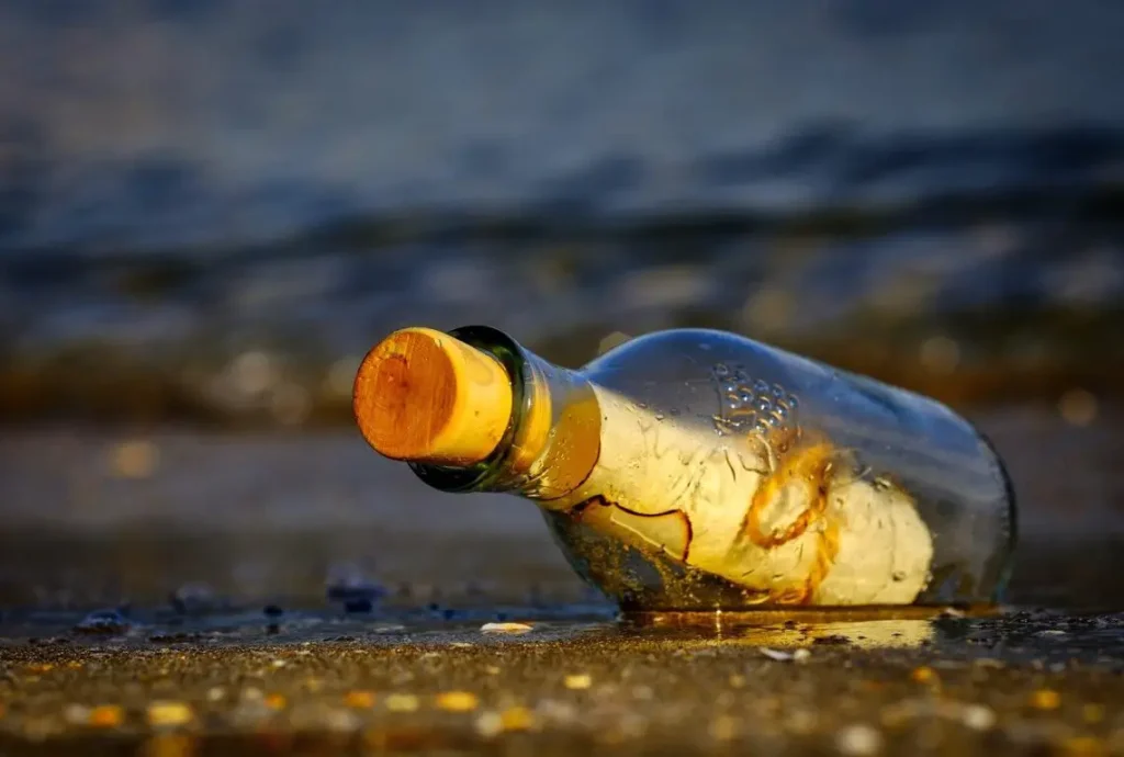 message in a bottle 3437294 1280 1140x768